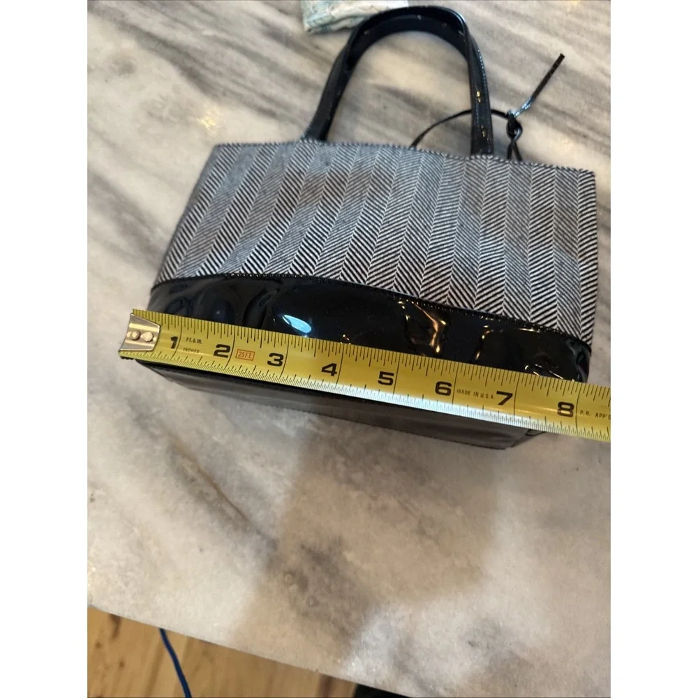 Estée Lauder from provides